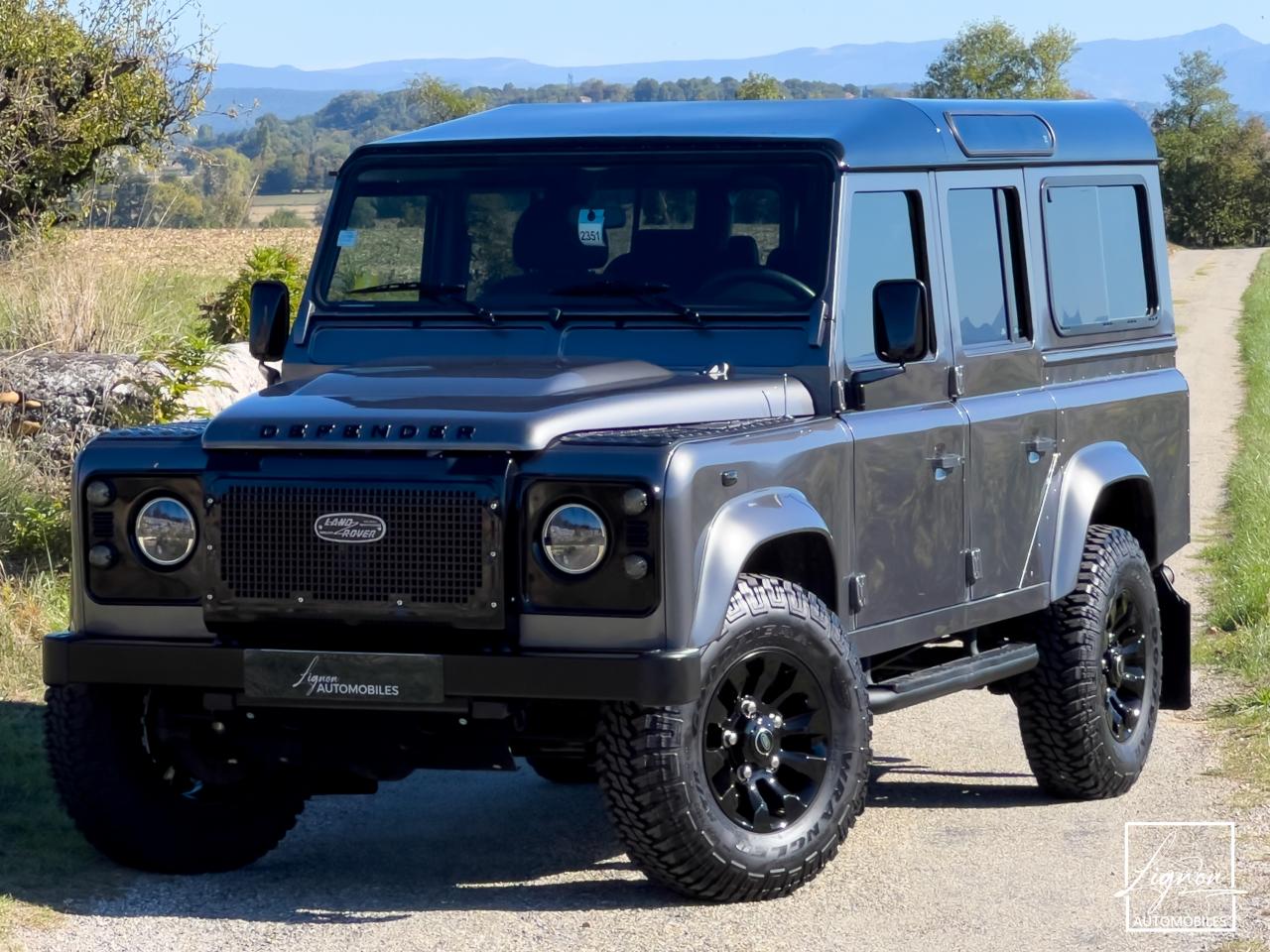 Photo LAND ROVER DEFENDER 110 TD4 2.2 Station Wagon 7 places