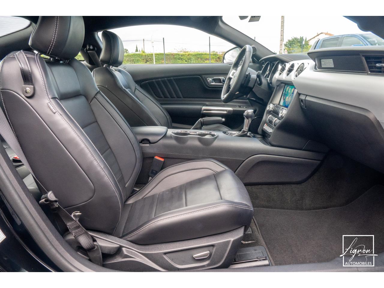 Photo FORD MUSTANG Fastback 5.0 V8 421 ch BVA - 1ER MAIN - 8 000KM !!