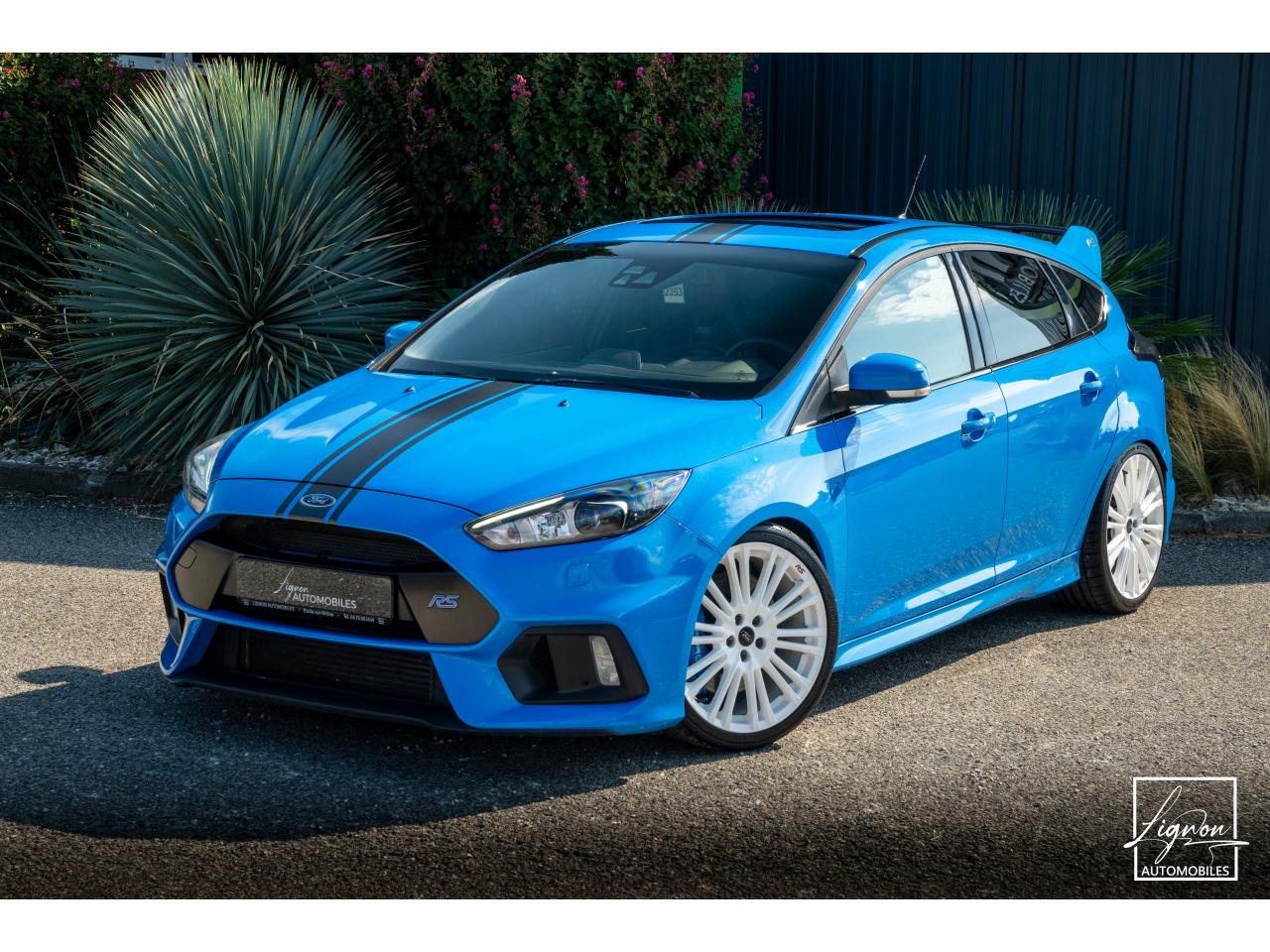 Photo FORD FOCUS RS 2.3 EcoBoost - 350 - 1ER MAIN - 32 000KM  - BAQUET RECARO