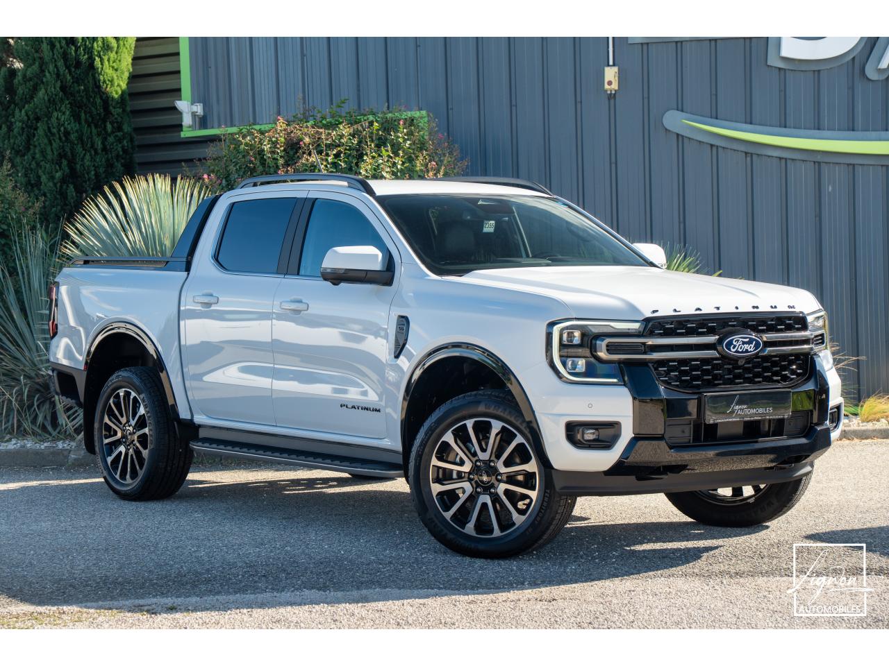 Photo FORD RANGER Platinum 3.0 V6 - 240 - BVA10  Double Cabine - TVA Apparente