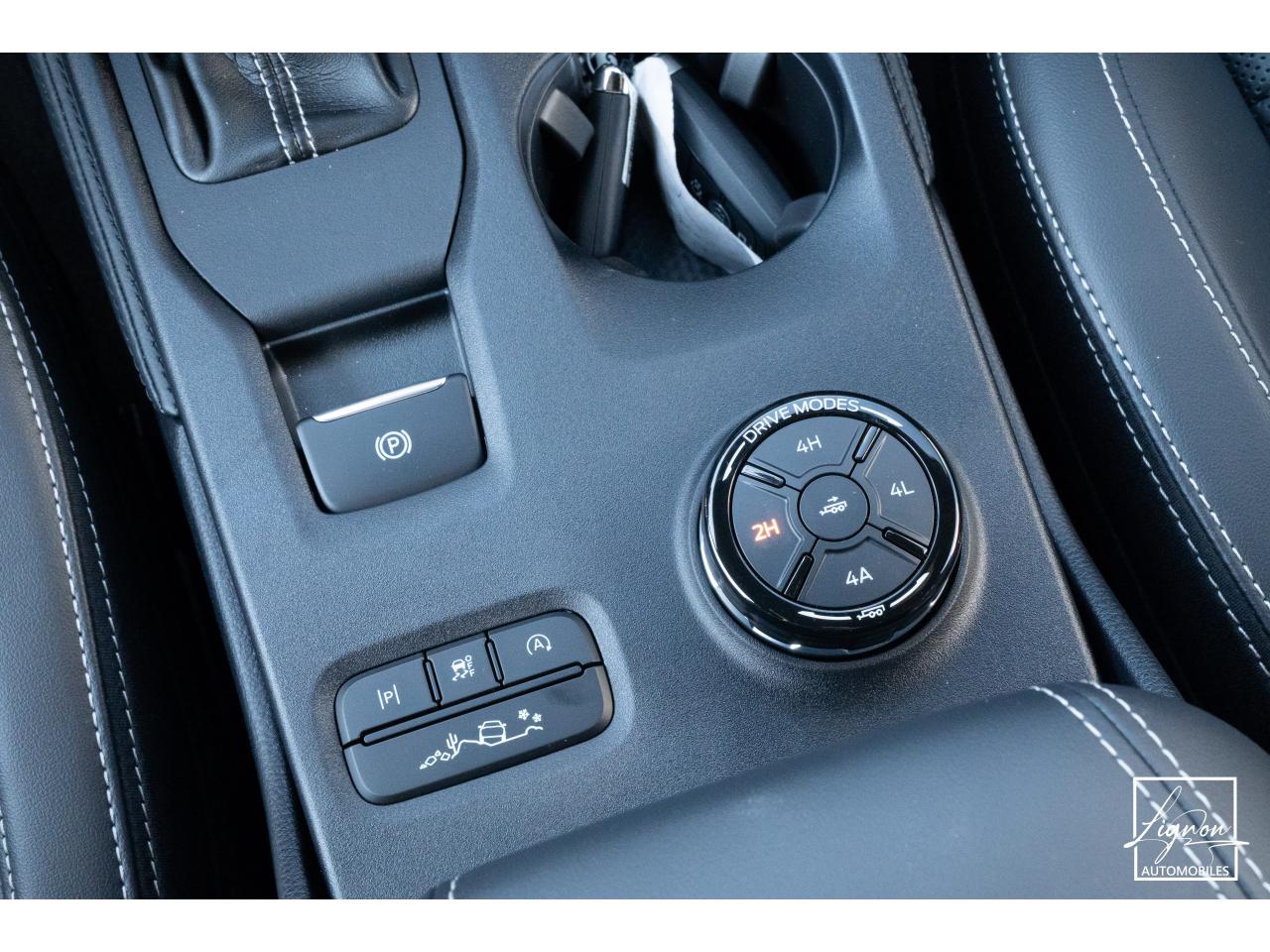 Photo FORD RANGER Platinum 3.0 V6 - 240 - BVA10  Double Cabine - TVA Apparente