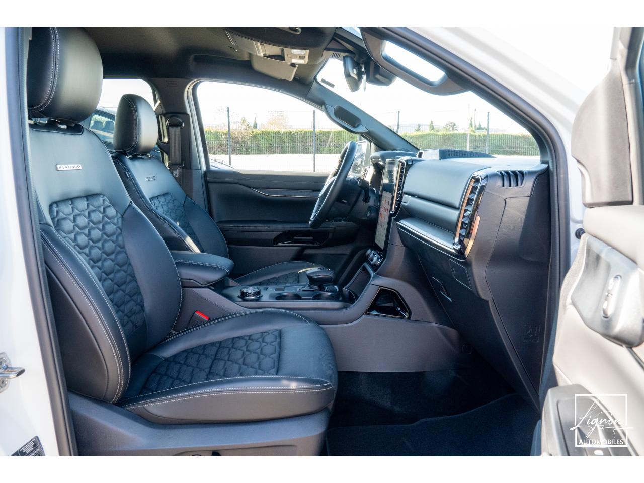 Photo FORD RANGER Platinum 3.0 V6 - 240 - BVA10  Double Cabine - TVA Apparente