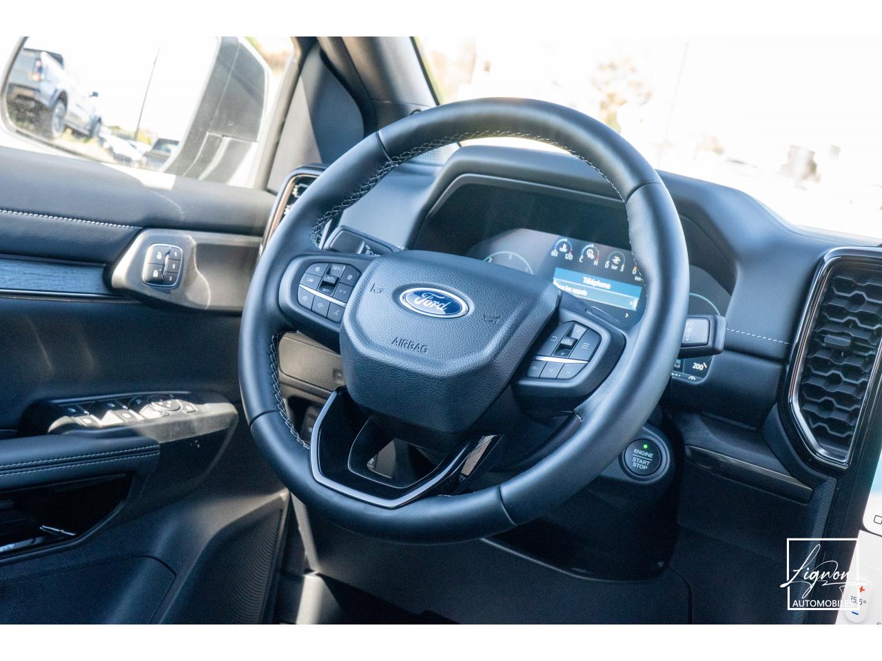 Photo FORD RANGER Platinum 3.0 V6 - 240 - BVA 2026 Double Cabine 4 places - TVA Apparente