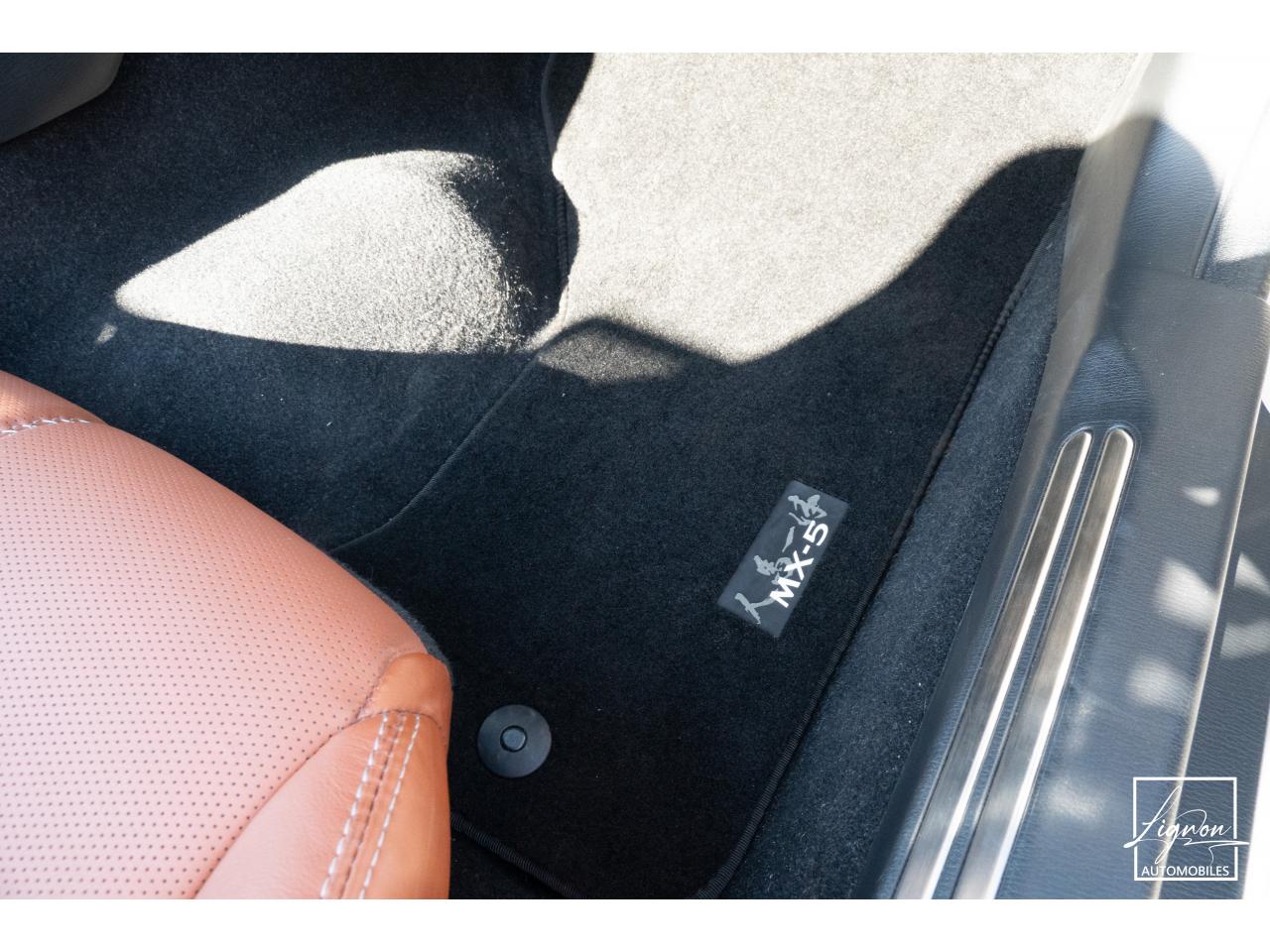 Photo MAZDA MX-5 2.0 184 CH  Skyactiv-G - 2024  6 400km  1er main Origine France
