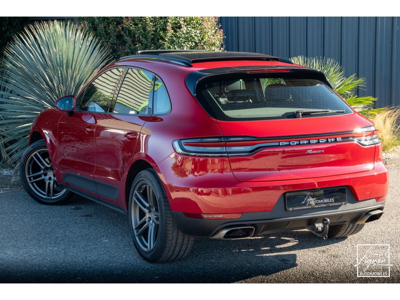 Photo PORSCHE MACAN 2.0 245 1ER MAIN - Toit Pano/Attelage elec./PASM/BOSE/ACC