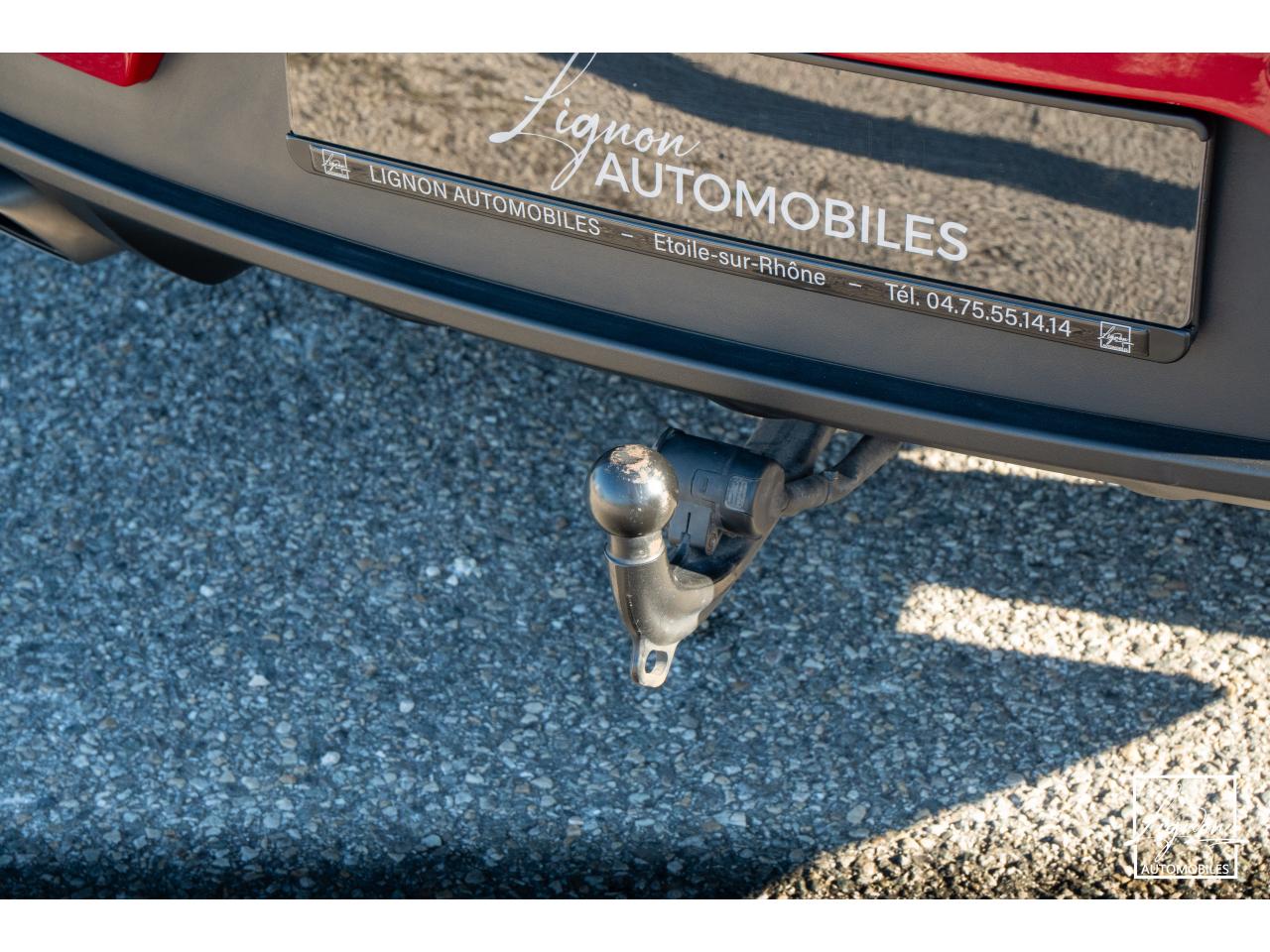Photo PORSCHE MACAN 2.0 245 1ER MAIN - Toit Pano/Attelage elec./PASM/BOSE/ACC