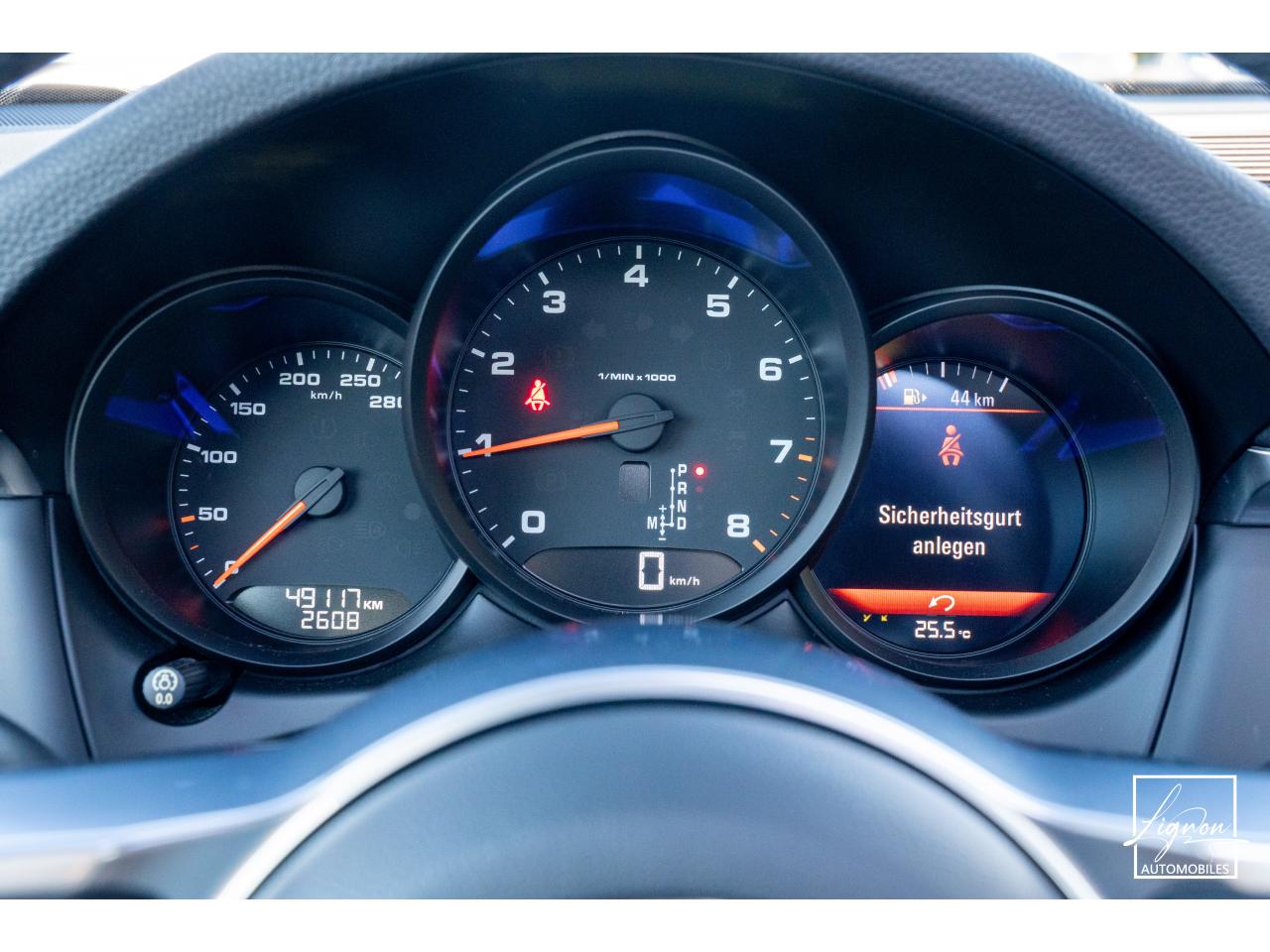 Photo PORSCHE MACAN 2.0 245 1ER MAIN - Toit Pano/Attelage elec./PASM/BOSE/ACC