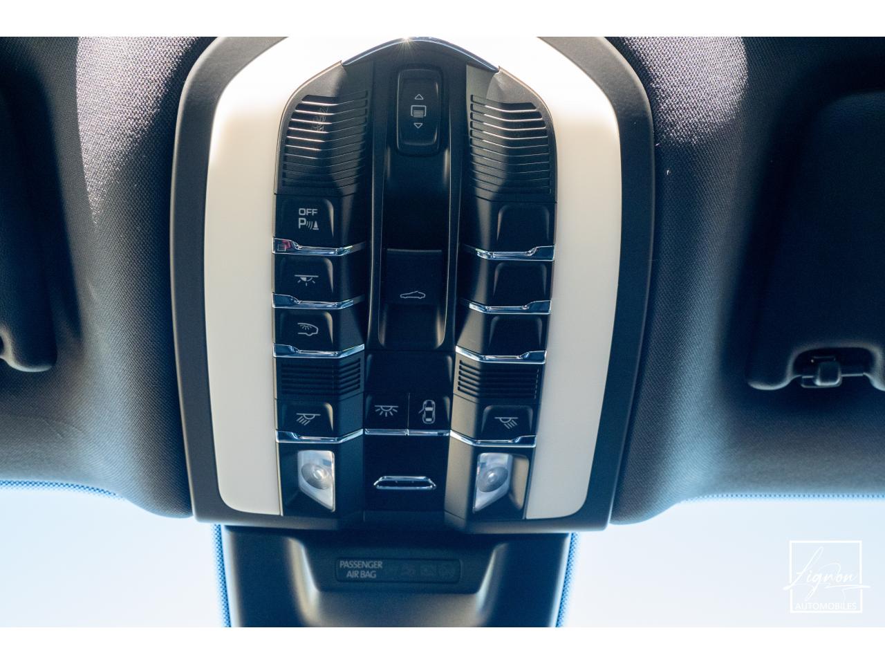 Photo PORSCHE MACAN 2.0 245 1ER MAIN - Toit Pano/Attelage elec./PASM/BOSE/ACC