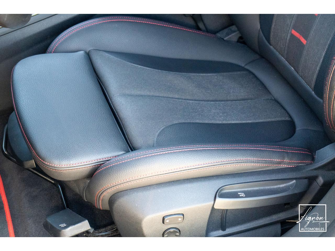 Photo BMW SERIE 1 128ti - BVA Sport  BERLINE F40 .