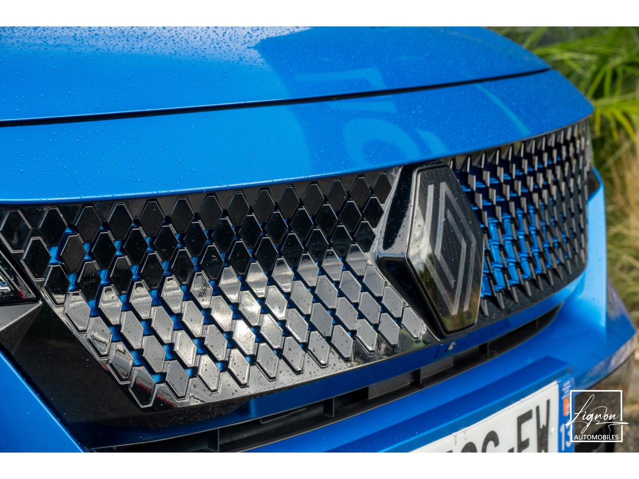 Photo RENAULT RAFALE 1.2 E-Tech Full Hybride - 200 - BVA multi-modes  Esprit Alpine